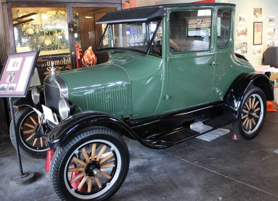 Ford Model T Coupe