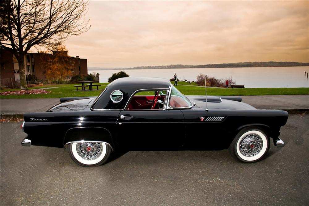 Ford T Bird 1955