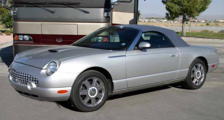 Ford T Bird 2005