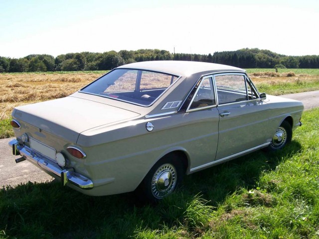 Ford 12m