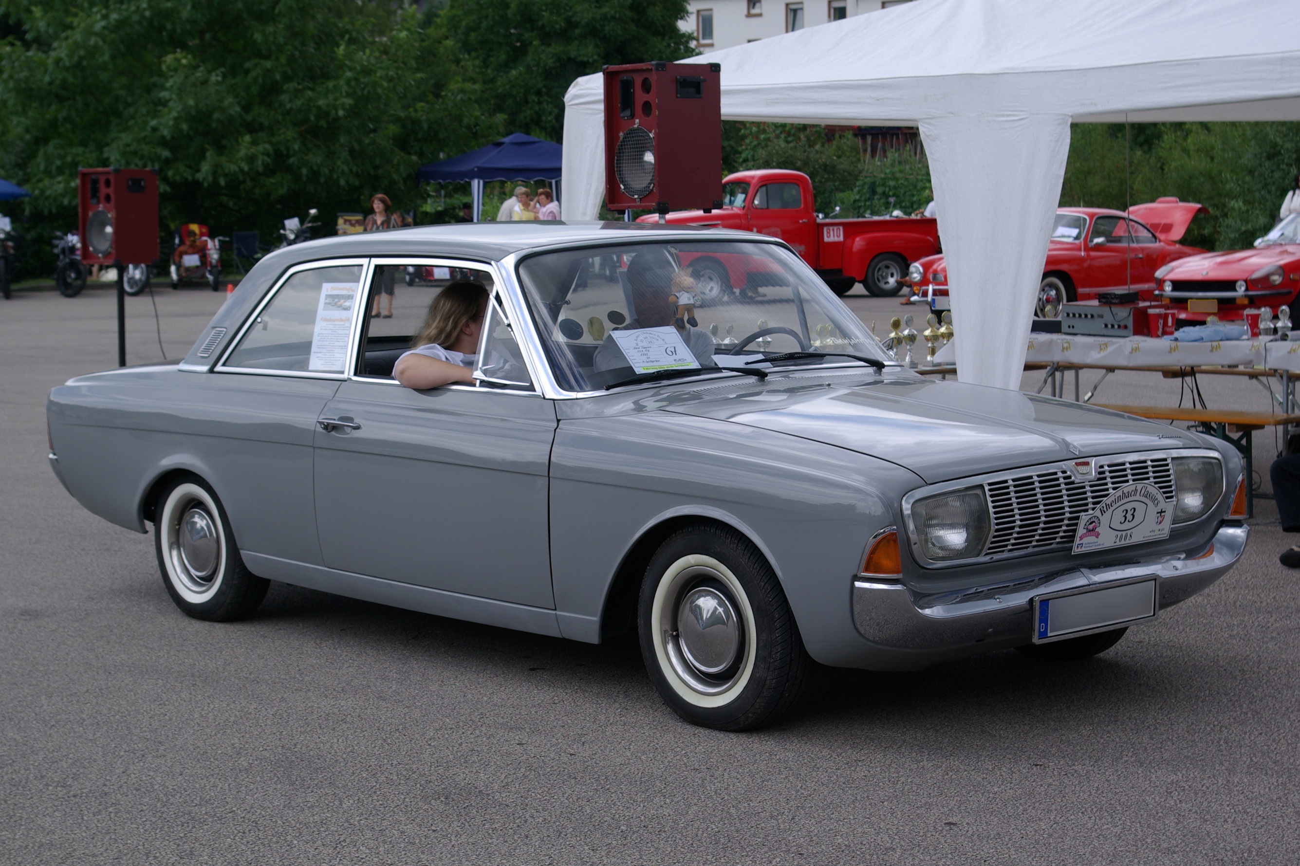 Ford 12m