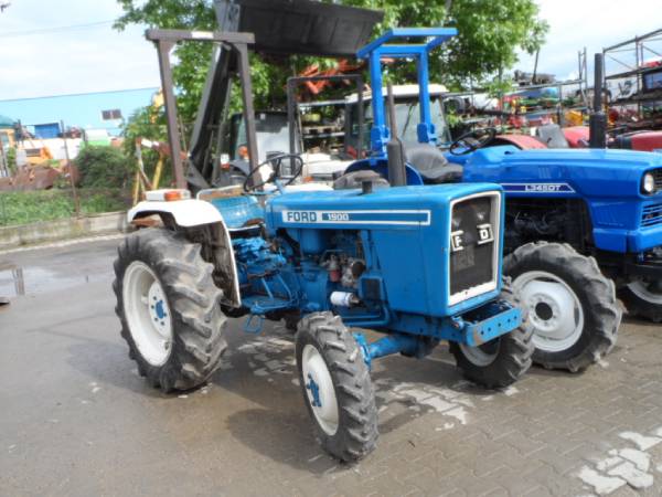 Ford 1900