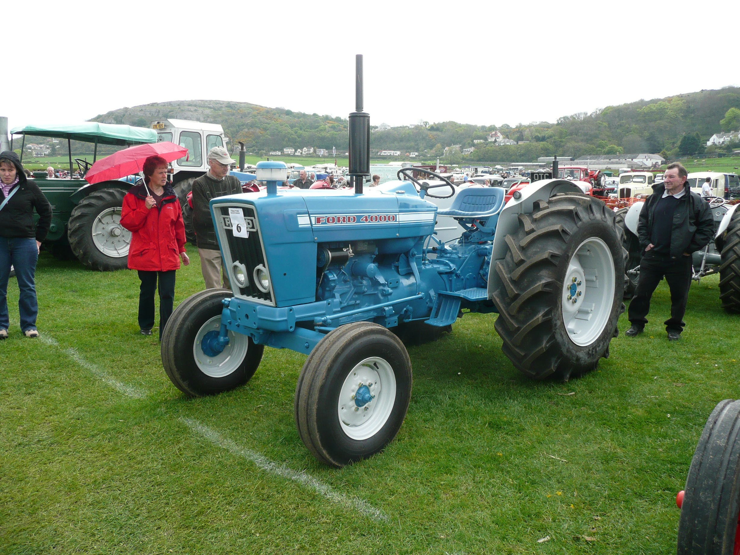 Ford 4000