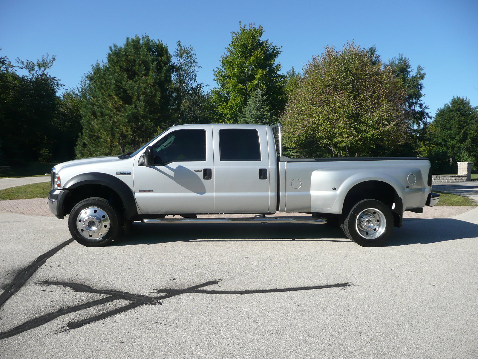 Ford 550