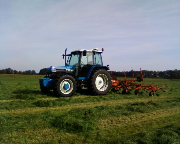 Ford 7740