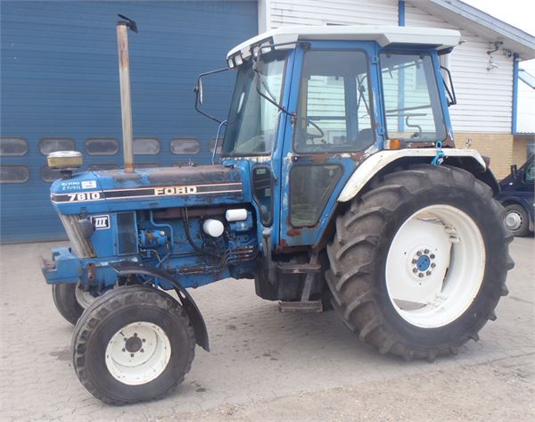 Ford 7810