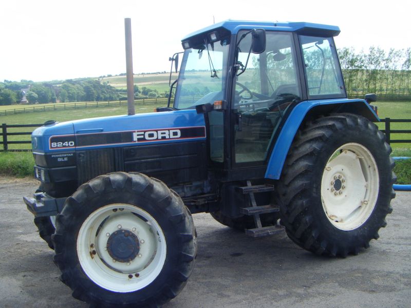 Ford 7840