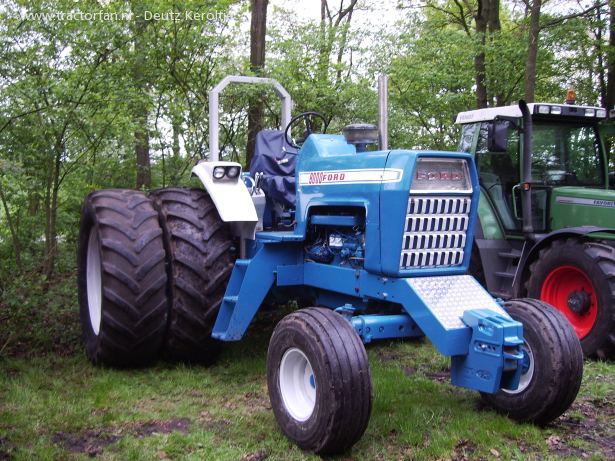 Ford 8000