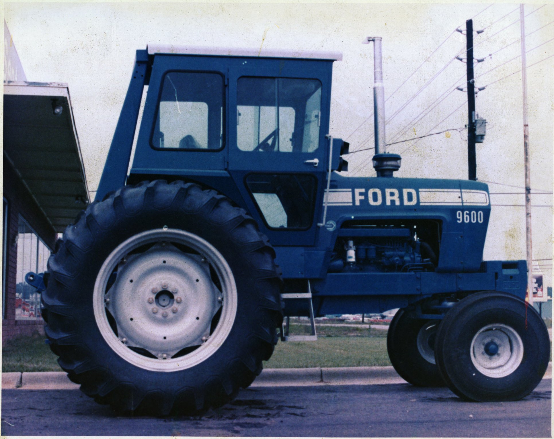 Ford 9600