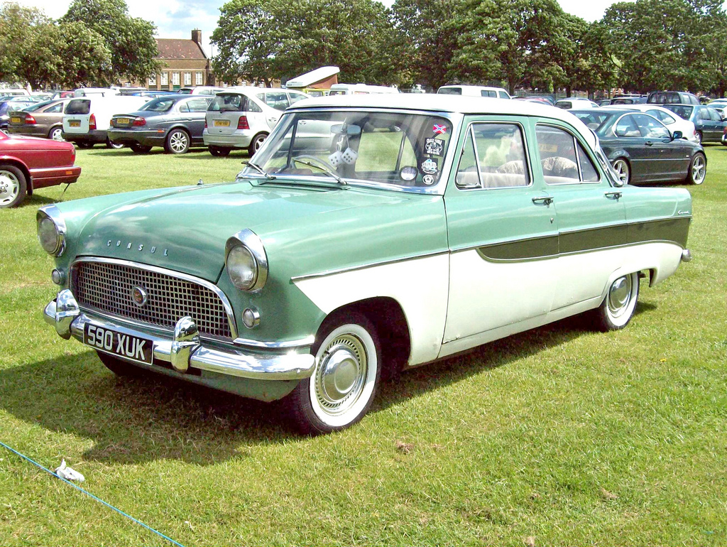 Ford Consul