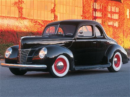 Ford Deluxe