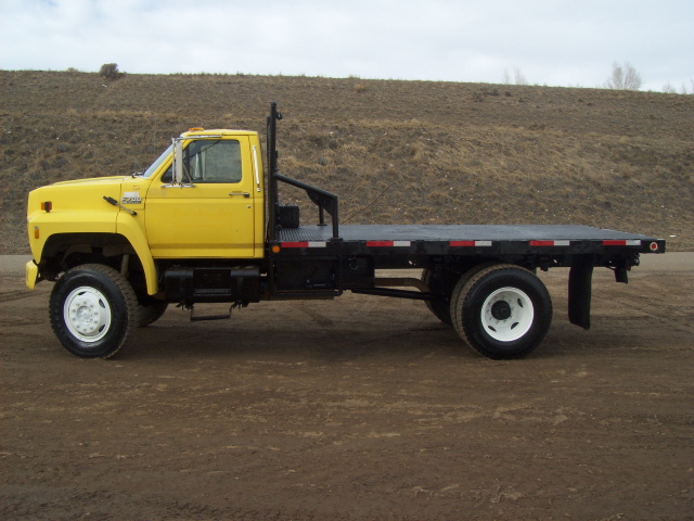 Ford F700