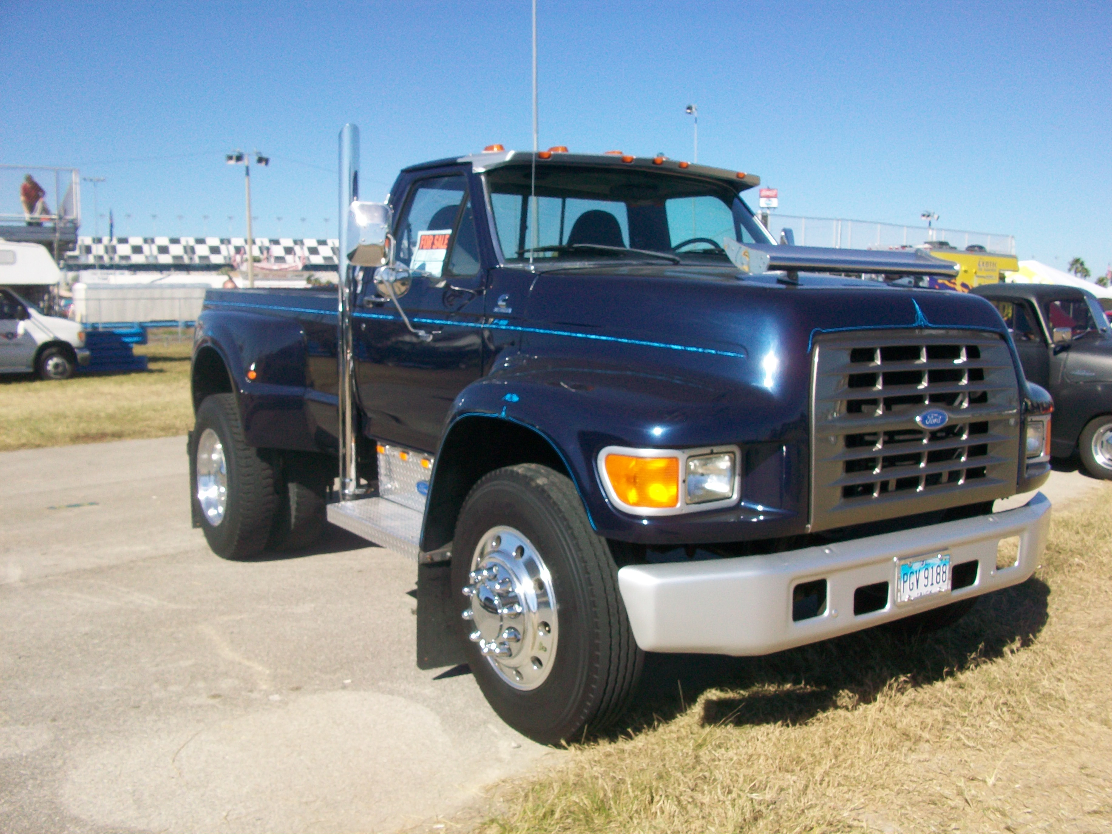 Ford F800