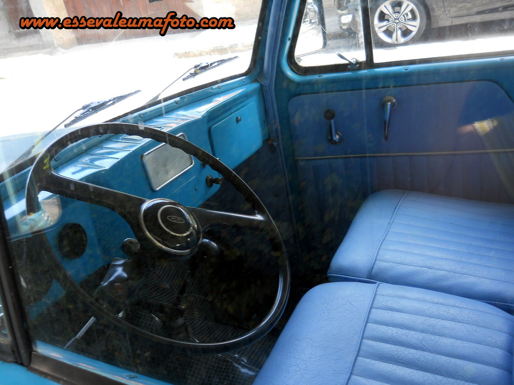 Ford Rural