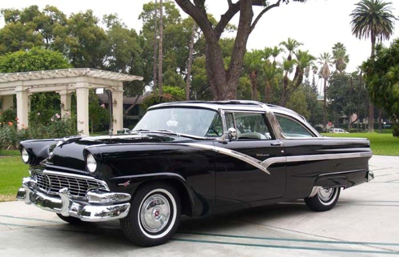 Ford Victoria