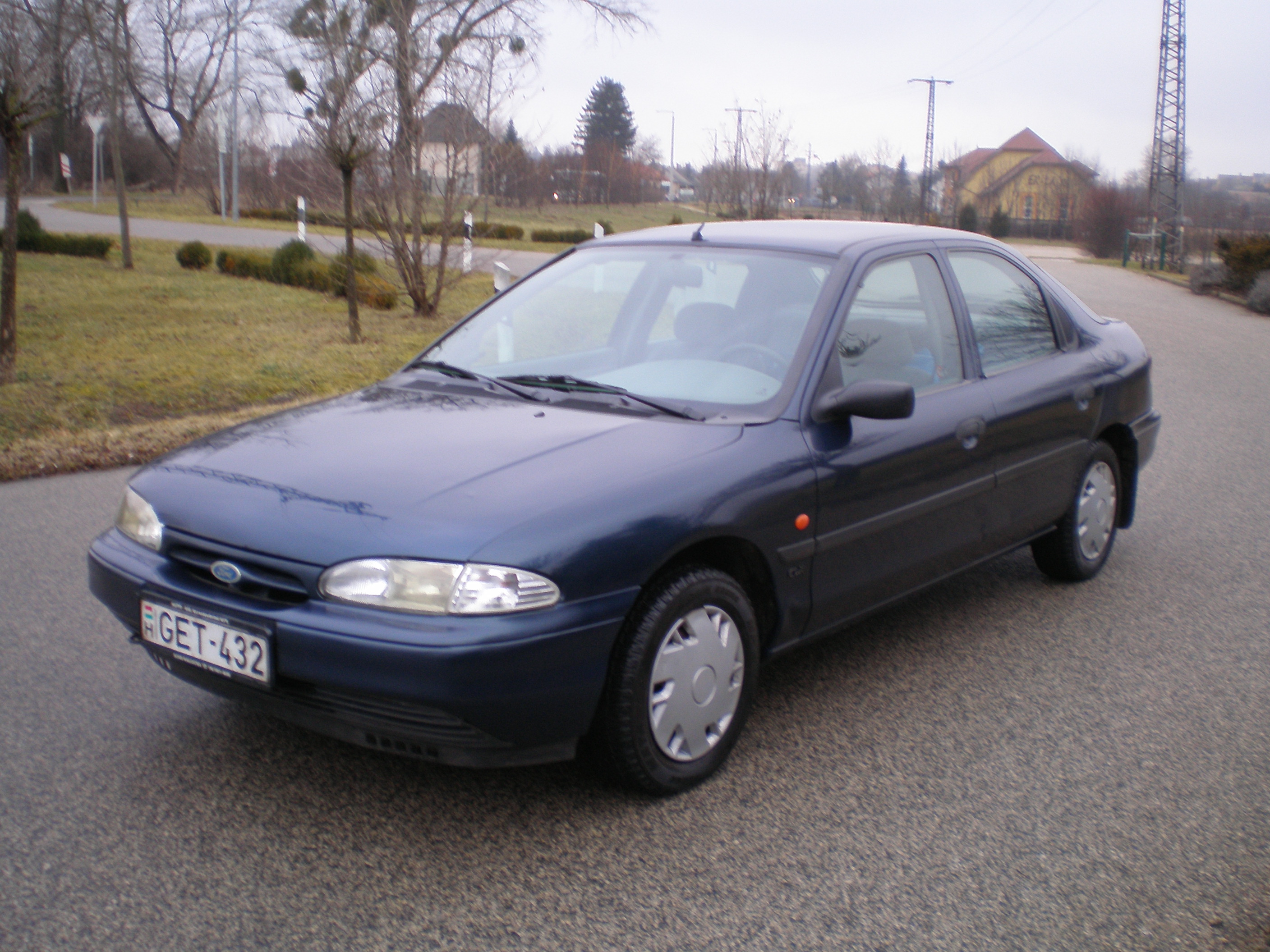 Ford Mondeo 1.6 16v