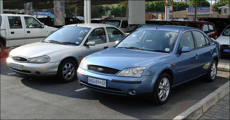 Ford Mondeo 2.0 Ghia