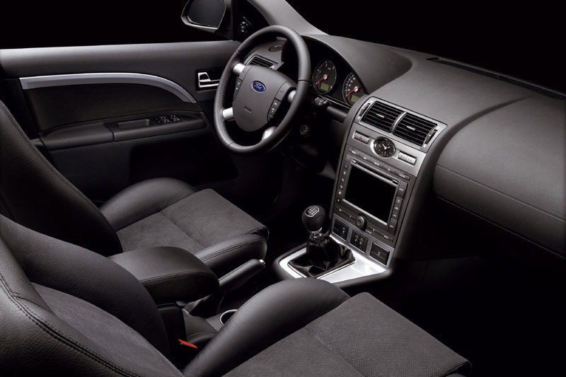 Ford Mondeo 220