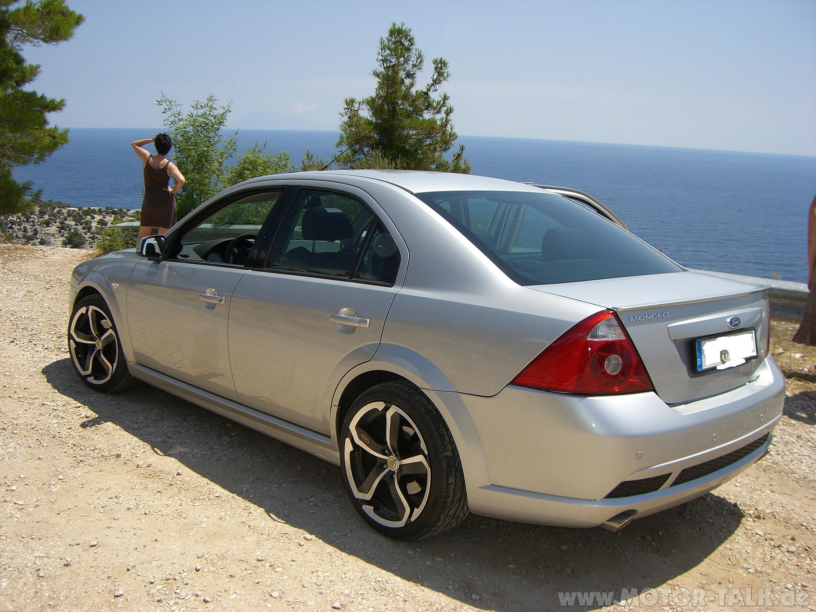 Ford Mondeo 3.0 V6 St220