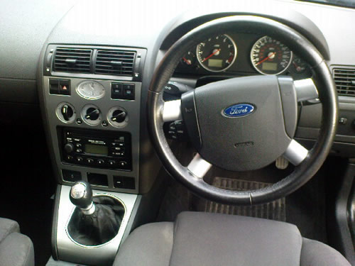 Ford Mondeo 3.0 V6 St220