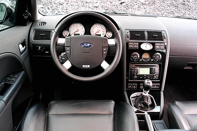Ford Mondeo 3.0 V6