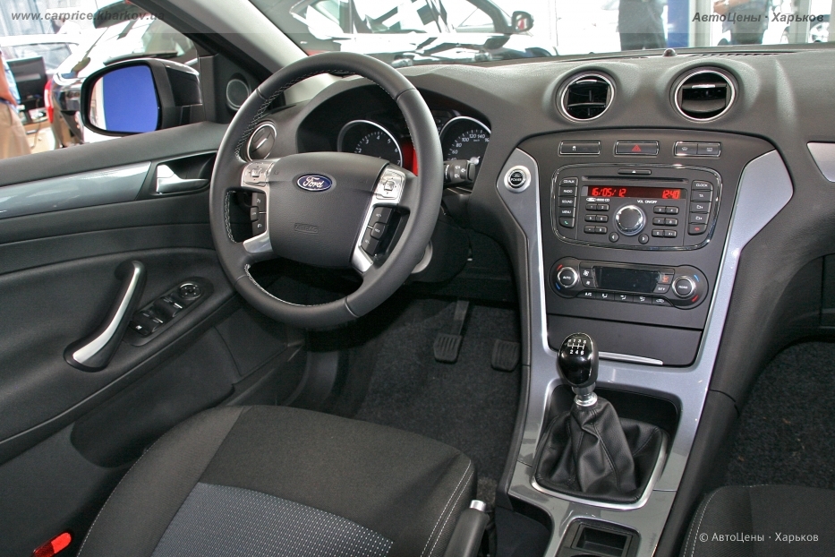 Ford Mondeo Black