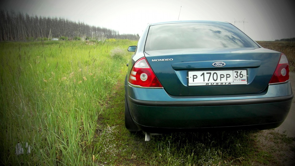 Ford Mondeo Blue