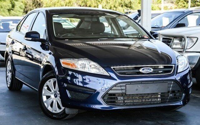 Ford Mondeo Deep Impact Blue