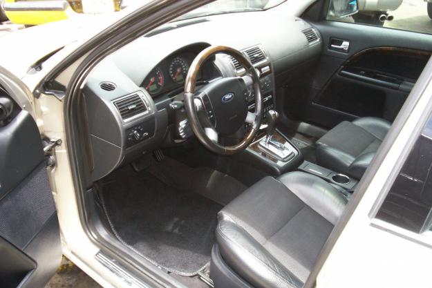 Ford Mondeo Ghia 2002