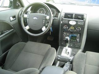 Ford Mondeo Ghia 2002