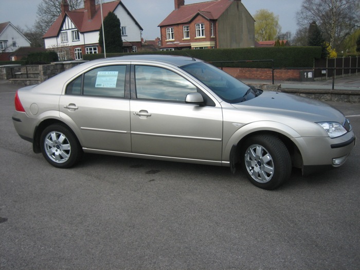 Ford Mondeo Ghia 2004