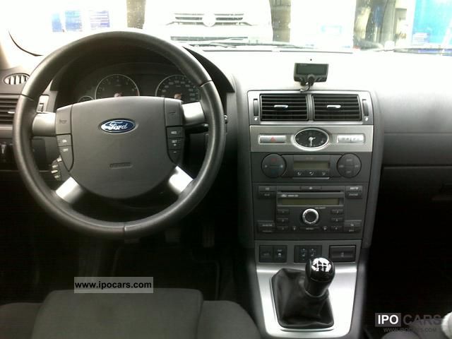 Ford Mondeo Ghia