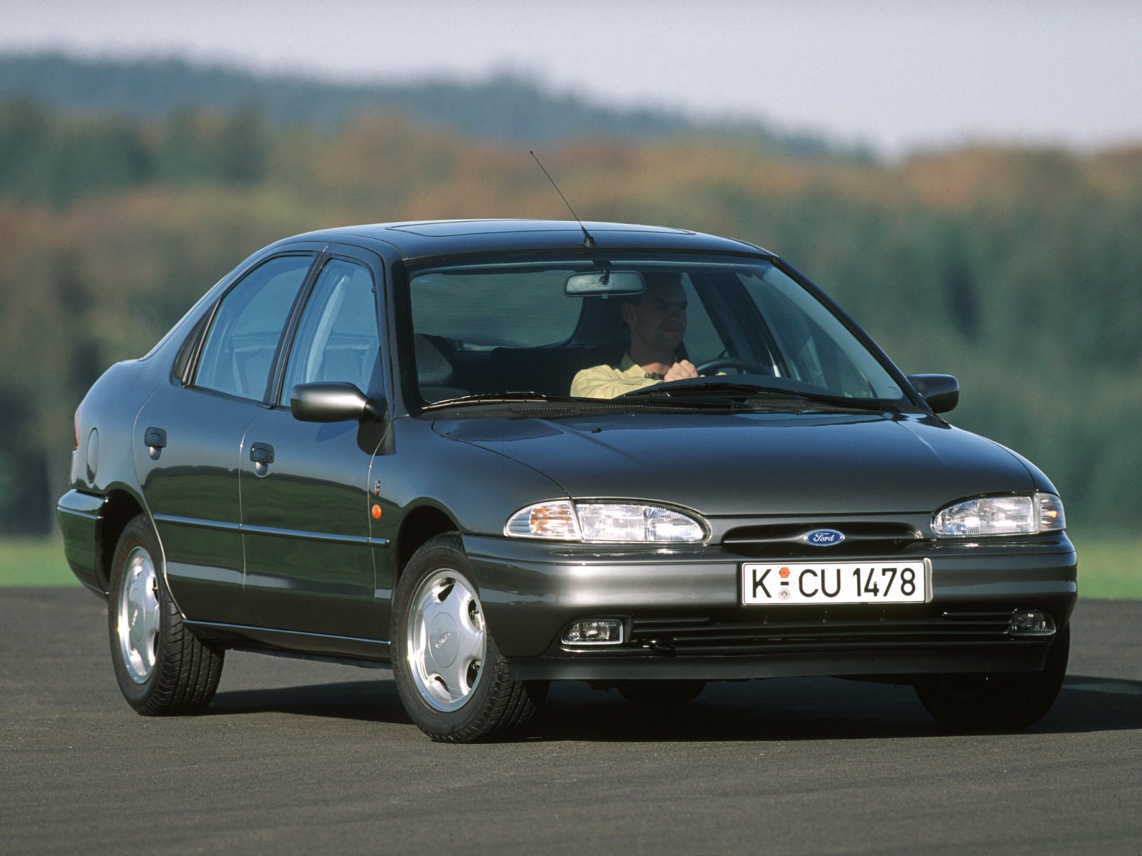 Ford Mondeo I