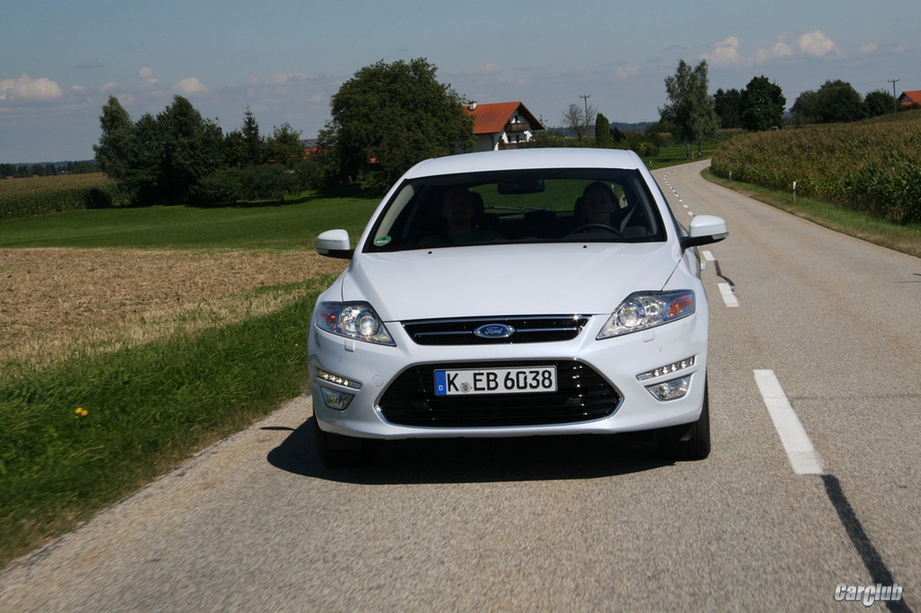 Ford Mondeo Liftback