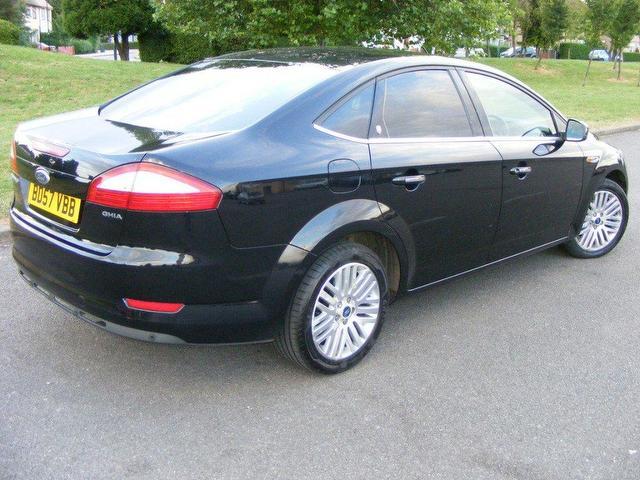 Ford Mondeo Saloon