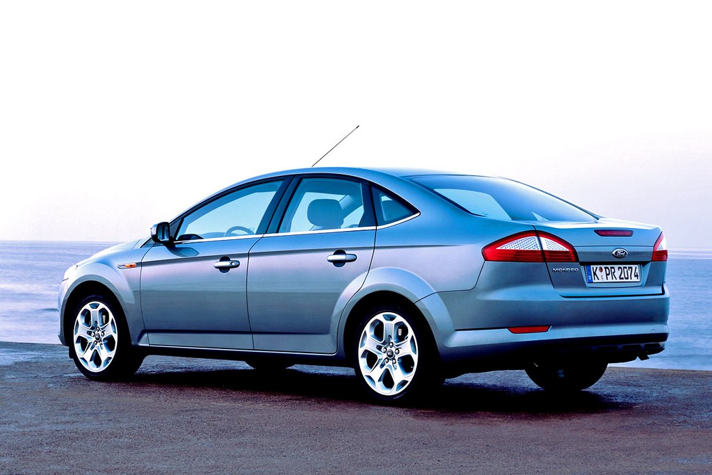 Ford Mondeo Sedan