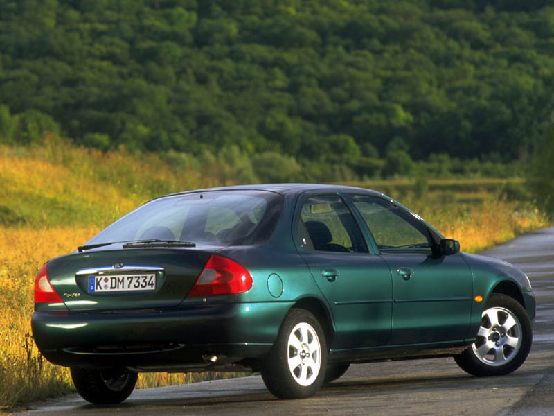 Ford Mondeo V6 Ghia
