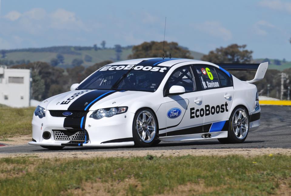 Ford Mondeo V8