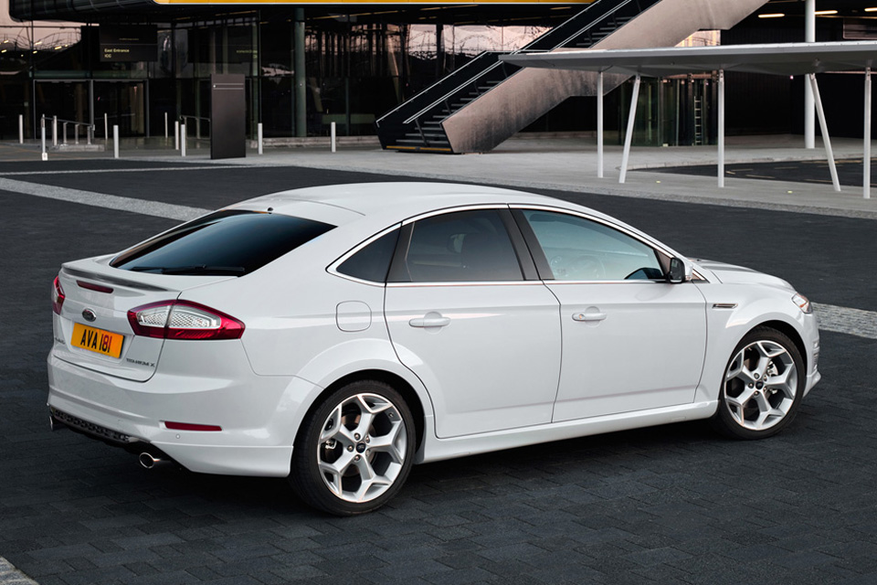 Ford Mondeo White