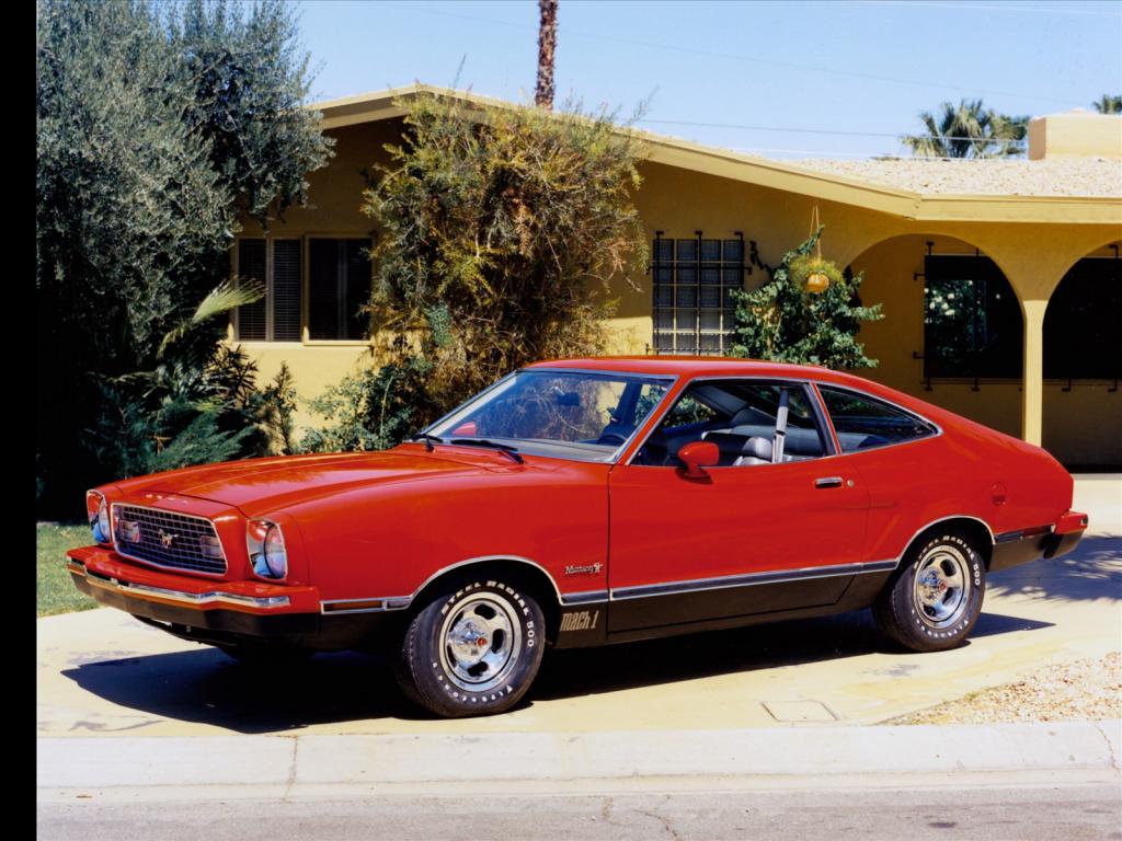 Ford Mustang 1