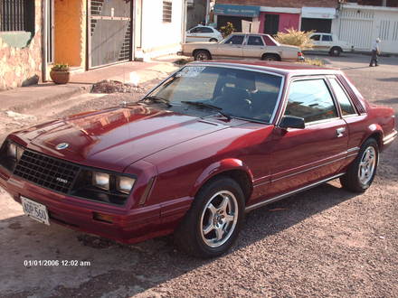 Ford Mustang 2.8 V6 Ford Mustang 2.8 V6