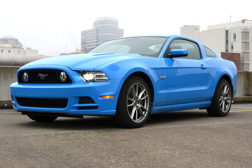 Ford Mustang 3.8