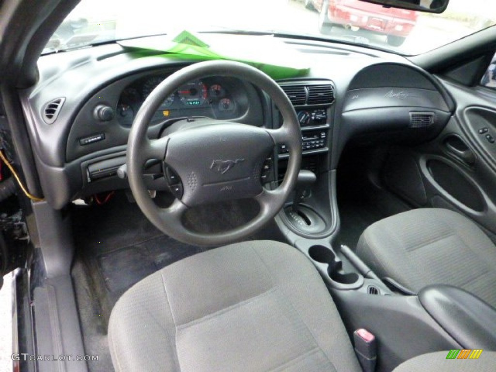 Ford Mustang 3.8