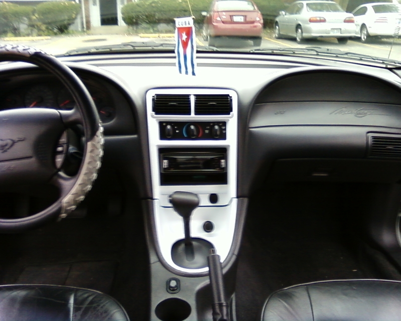 Ford Mustang 3.8