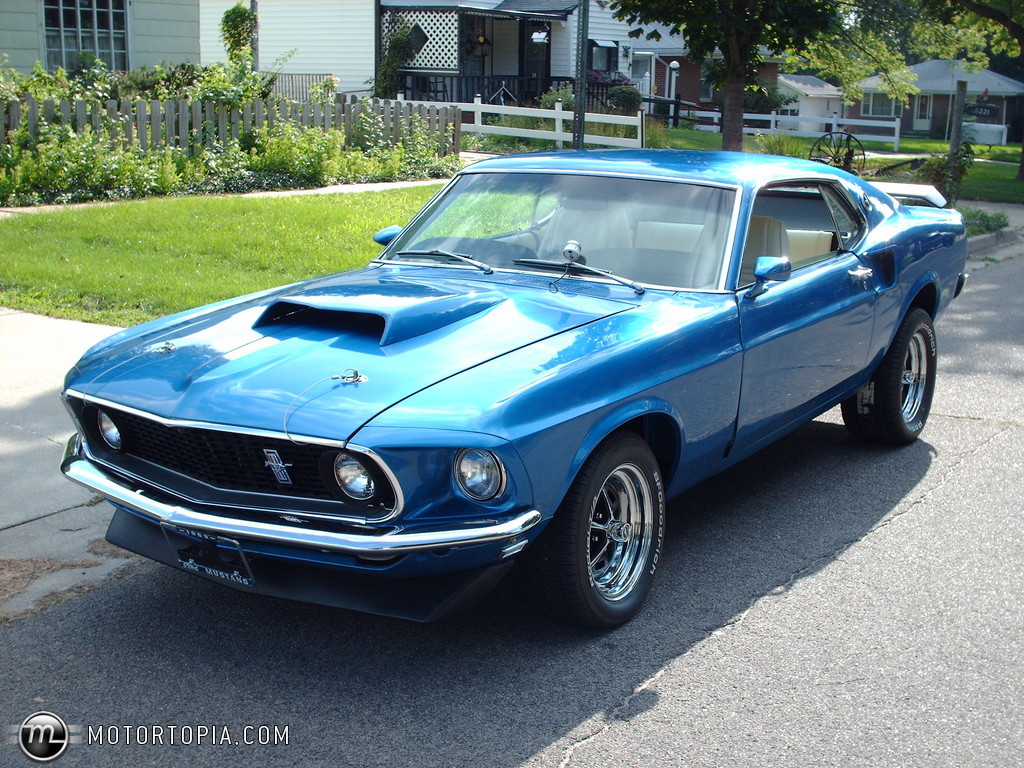 Ford Mustang 390 GT