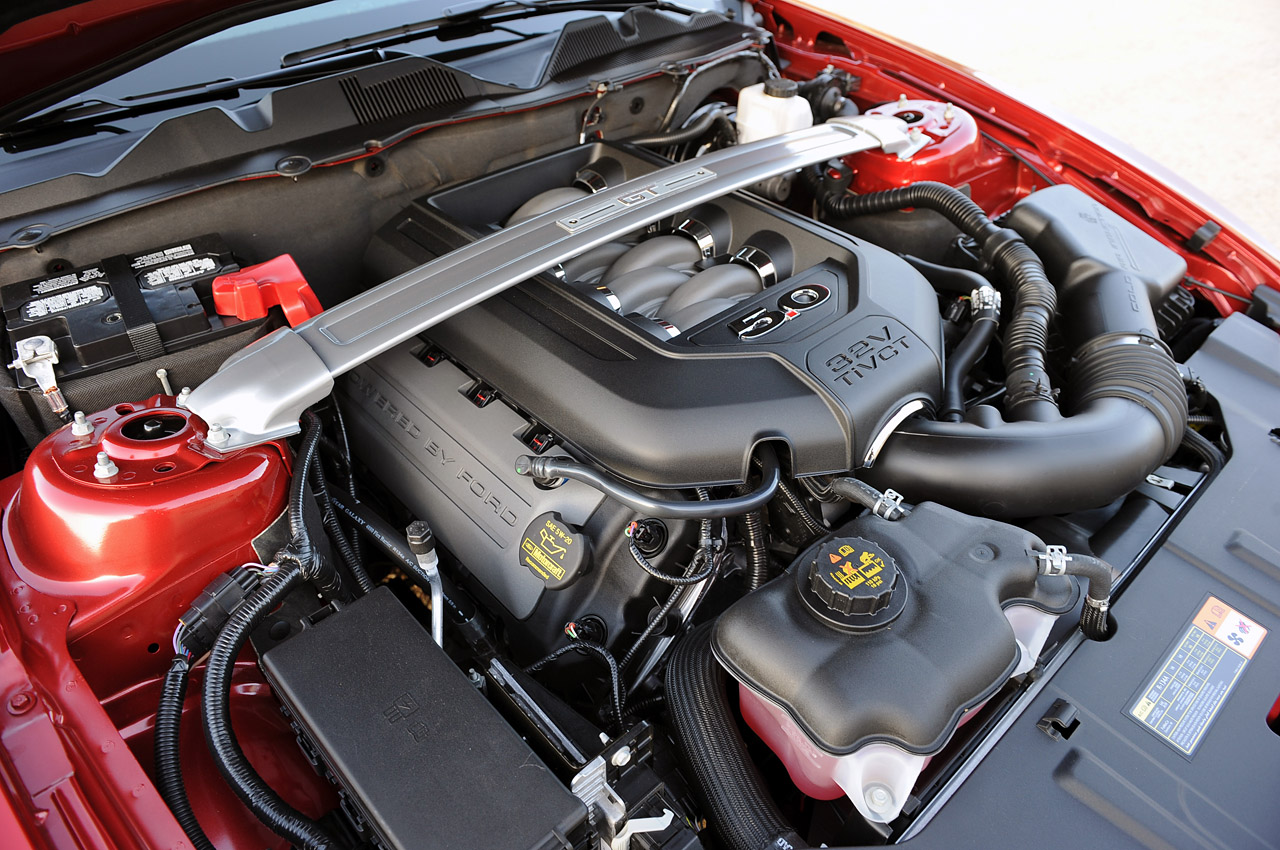 Ford Mustang 5.0 Engine