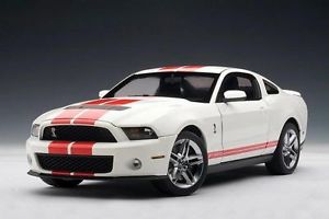 Ford Mustang Cobra GT500