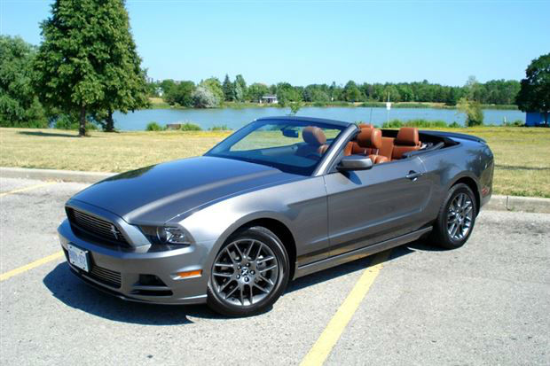 Ford Mustang Convertible 2014