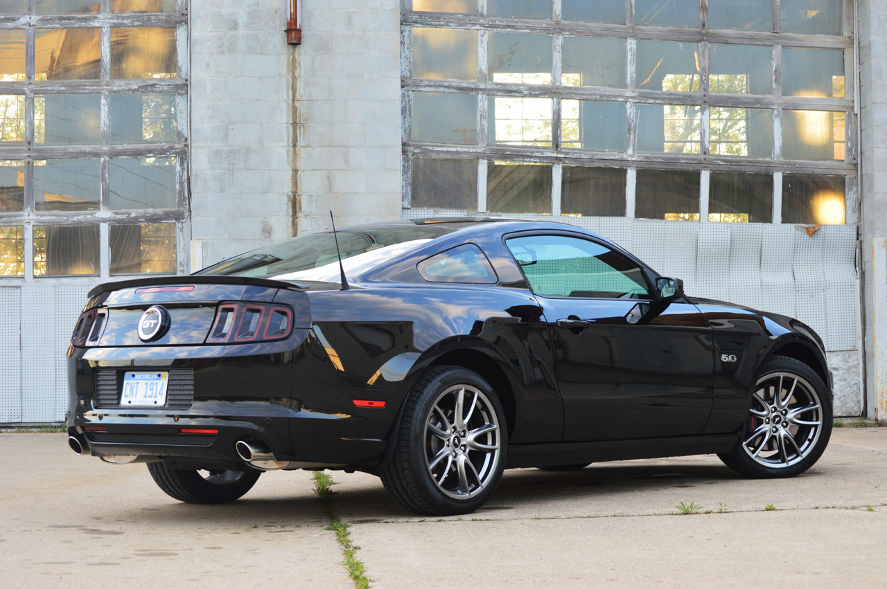 Ford Mustang GT 2014