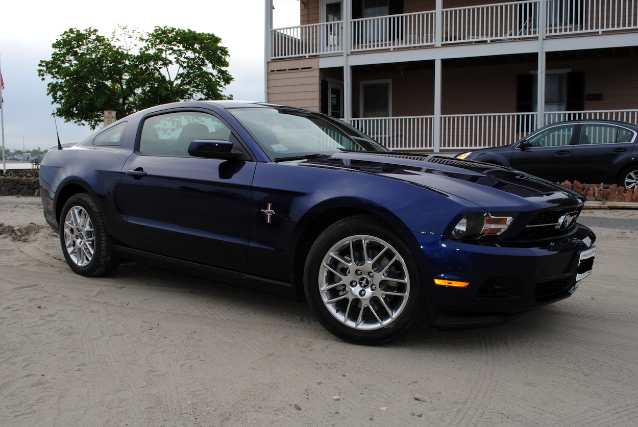 Ford Mustang Kona Blue